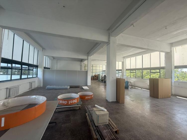 Spațiu industrial, de 260 mp, în Pantelimon