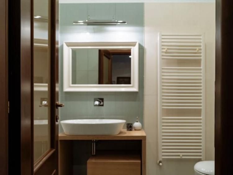 Apartament cu 3 camere decomandat, mobilat în Șoseaua Nordului