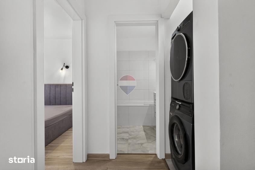 Apartament cu 4 camere în Polivalentă