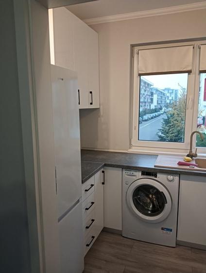 Apartament cu 2 camere semidecomandat în Florești