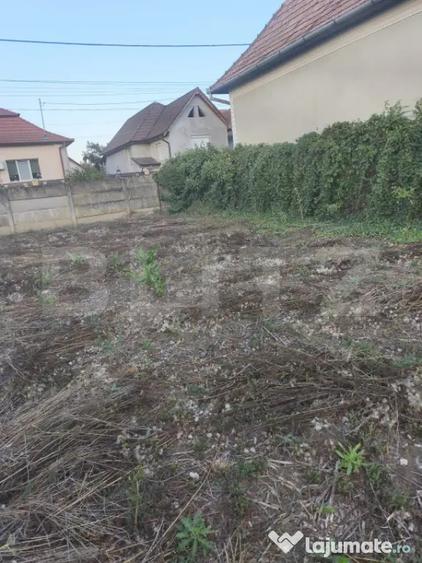 Casă cu 2 camere cu Teren 1133 Mp în Central