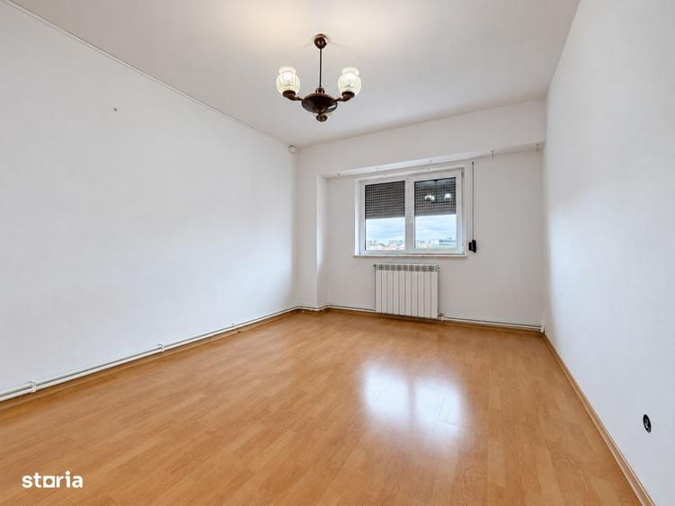 Apartament cu 4 camere în Trocadero