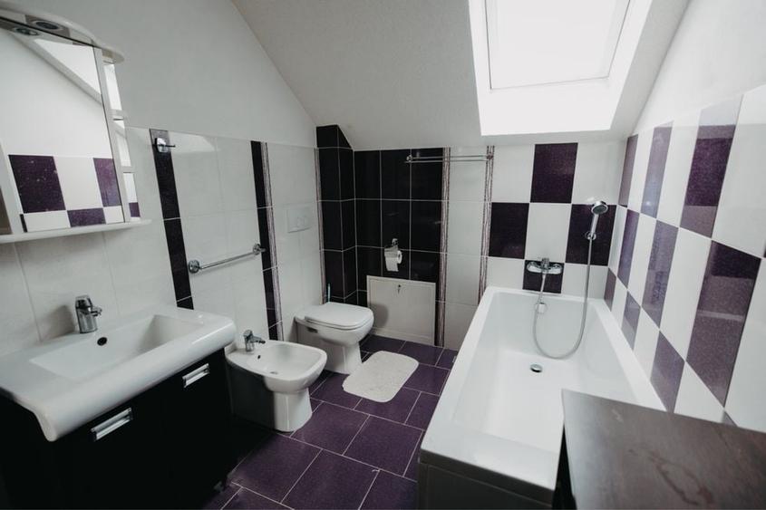Apartament cu 2 camere decomandat în Exterior Vest