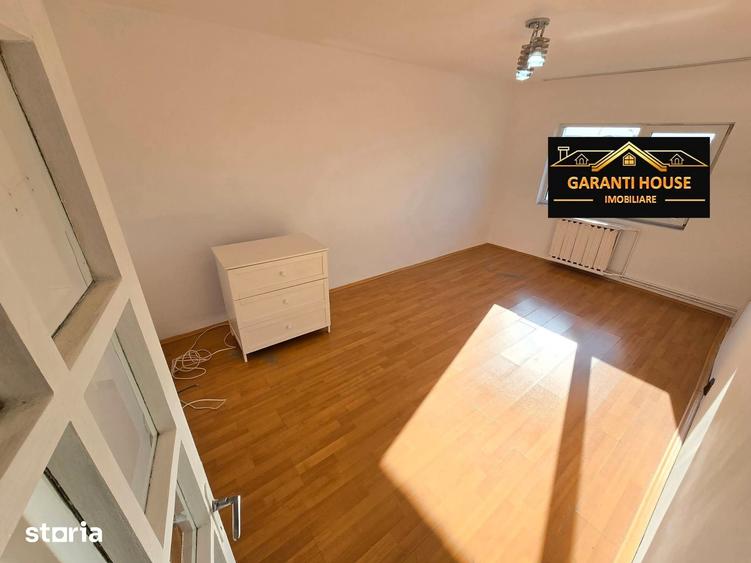 Apartament cu 3 camere decomandat în Orașul Vechi