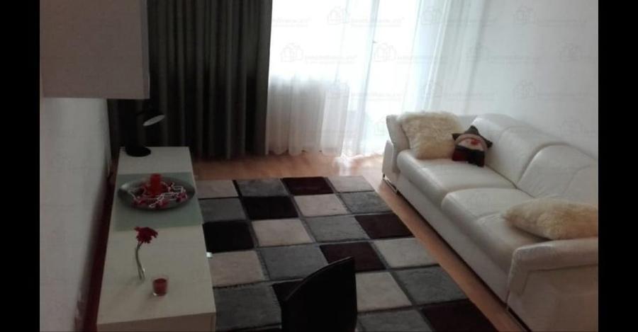Apartament cu două camere decomandate, ultracentral, mobilat modern. - 1