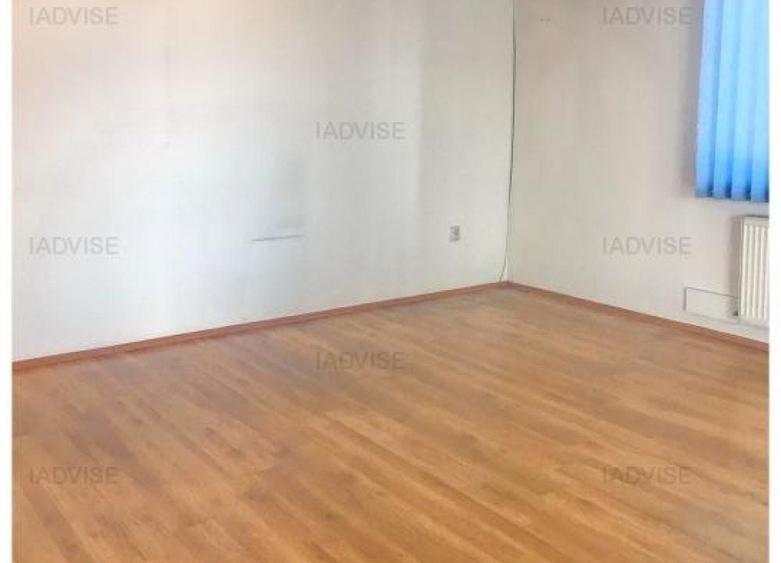 Spațiu industrial, de 1,120 mp, în Tractorul