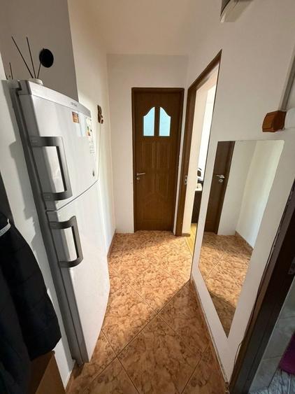 Garsonieră decomandată în Micro 3
