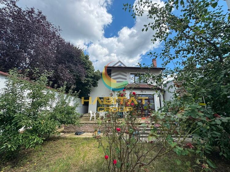 Casă individuală cu 5 camere cu Canalizare în Brâncoveanu