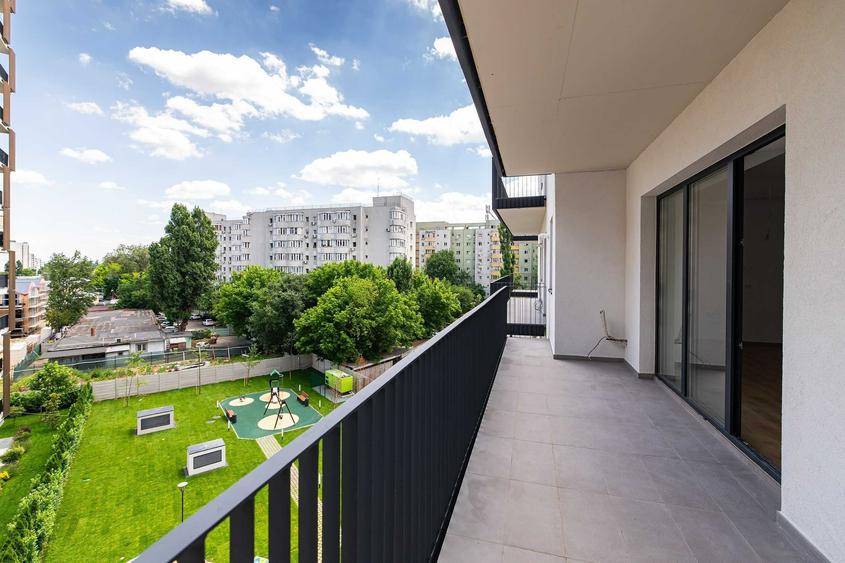 Apartament cu 3 camere decomandat în Costin Georgian