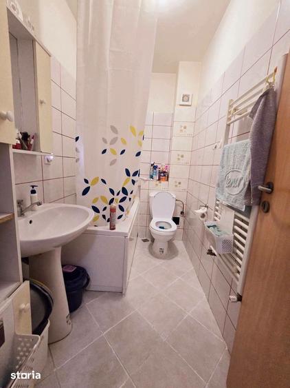 Apartament cu 2 camere decomandat în Industriilor