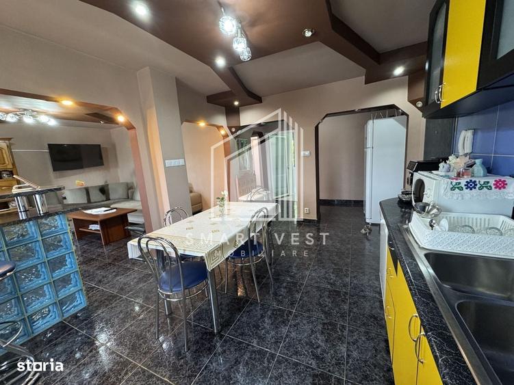 Apartament cu 4 camere decomandat în Micro 16
