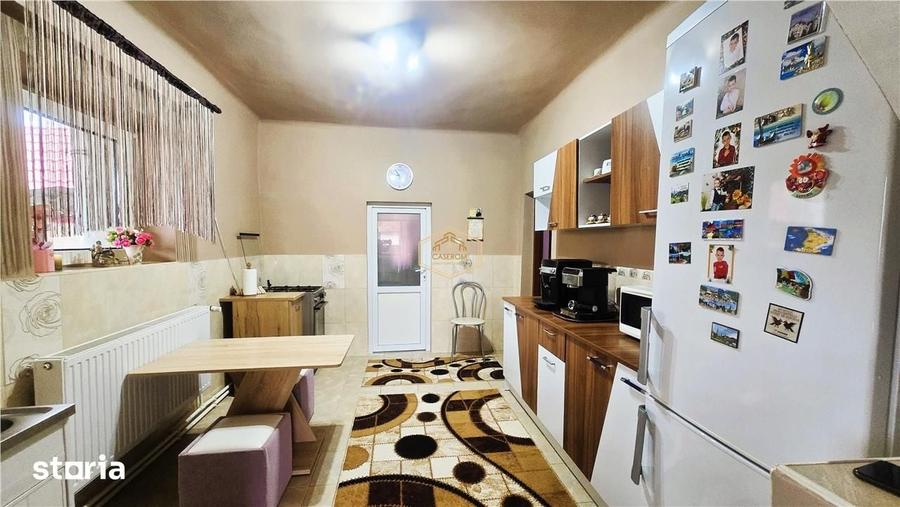Casă cu 2 camere cu Teren 1528 Mp în Central