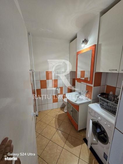 Apartament cu 4 camere decomandat în Decebal