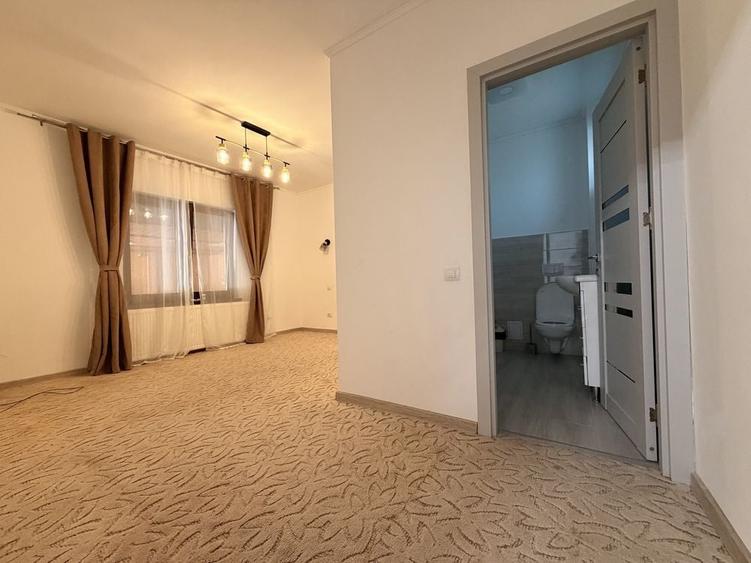 Casă cu 4 camere cu Teren 300 Mp în Ultracentral