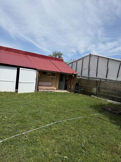 Casă cu 4 camere în Amaru