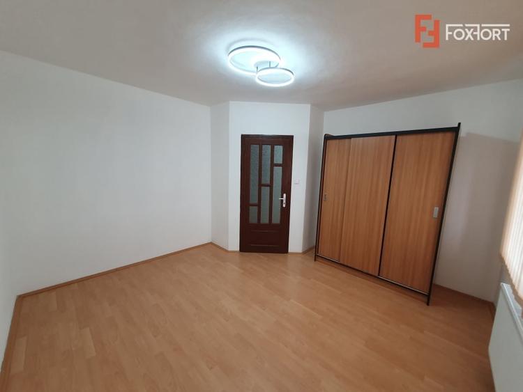 Casă individuală cu 5 camere cu Canalizare în Brâncoveanu