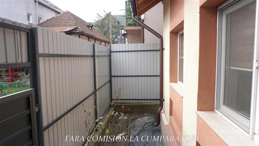 Casă individuală cu 3 camere cu Canalizare în Central