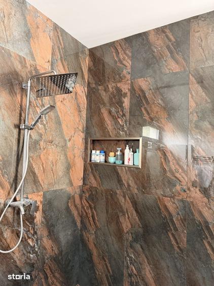 Casă cu 4 camere cu Teren 875 Mp în Măgureni