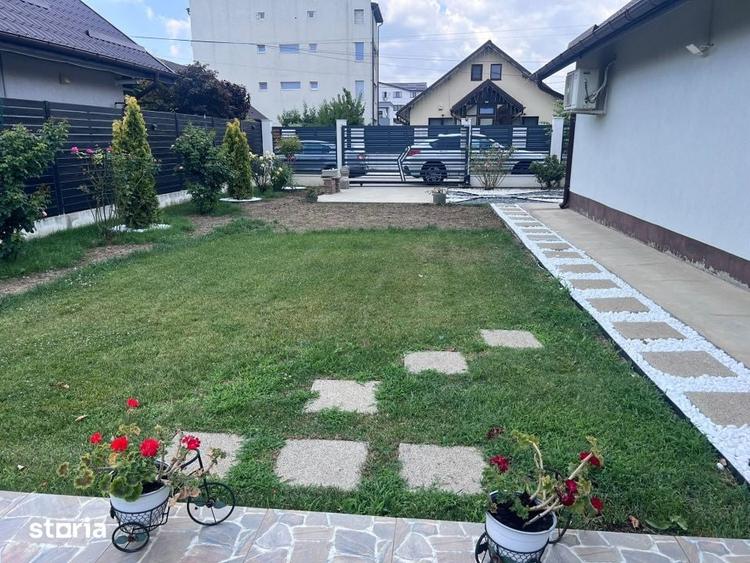 Casă cu 5 camere cu Teren 360 Mp în Pielești