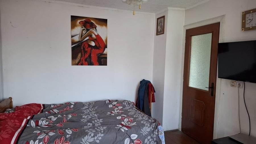Casă cu 9 camere cu Teren 567 Mp în Central