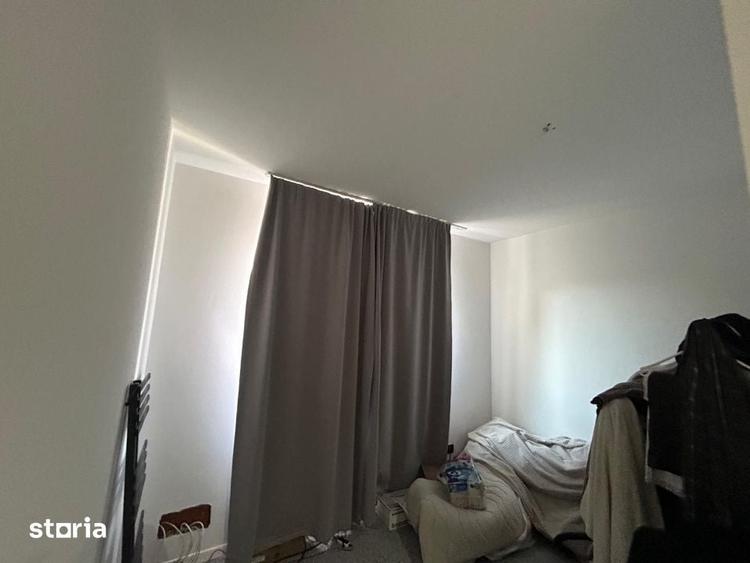 Casă cu 5 camere cu Teren 370 Mp în Central