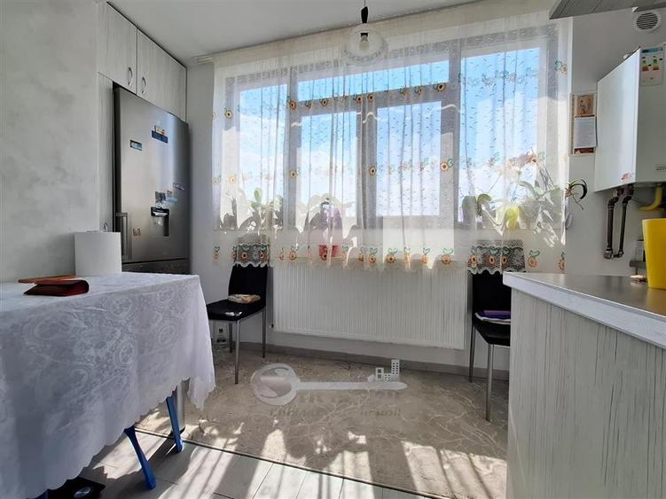 Apartament cu 2 camere semidecomandat, mobilat în Cug