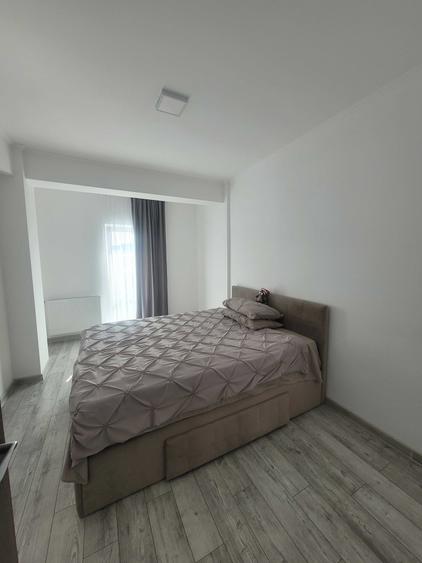 Apartament cu 2 camere decomandat în Florești