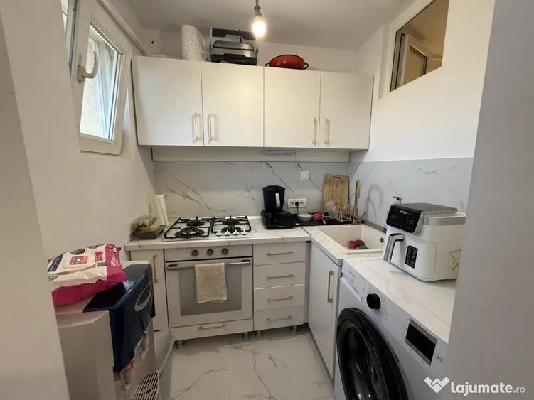 Apartament cu 4 camere semidecomandat în Șagului
