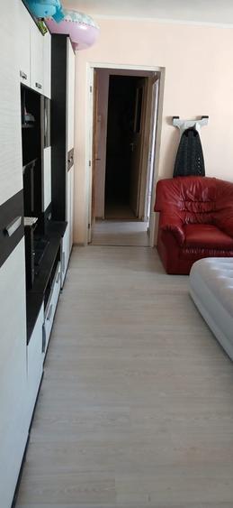 Apartament cu 2 camere semidecomandat în Nufărul