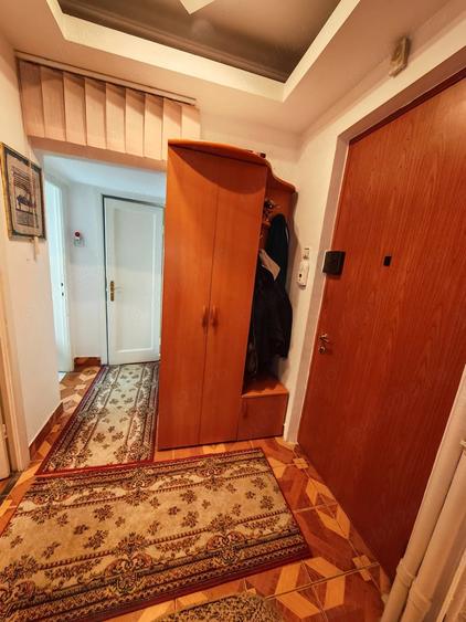 Apartament cu 2 camere decomandat, mobilat în Ferentari