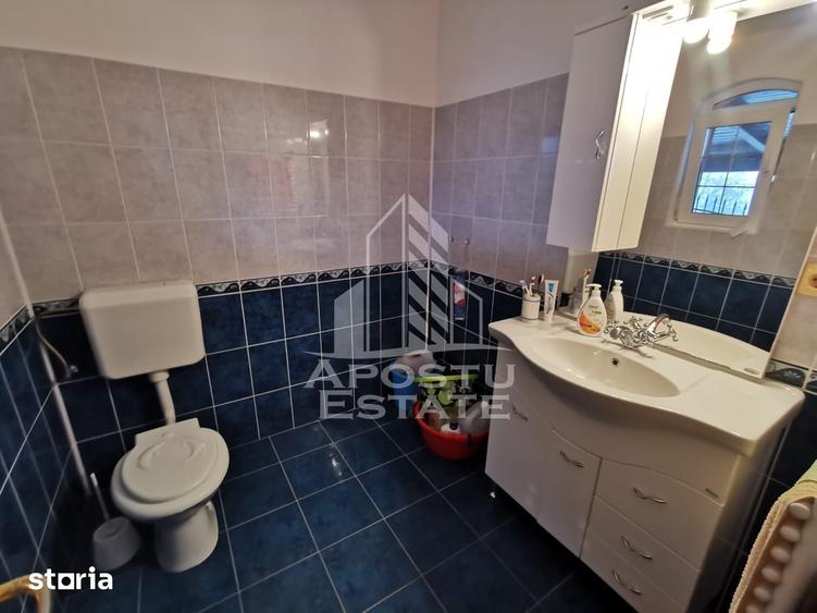Casă cu 4 camere cu Teren 524 Mp în Sânmihaiu Român