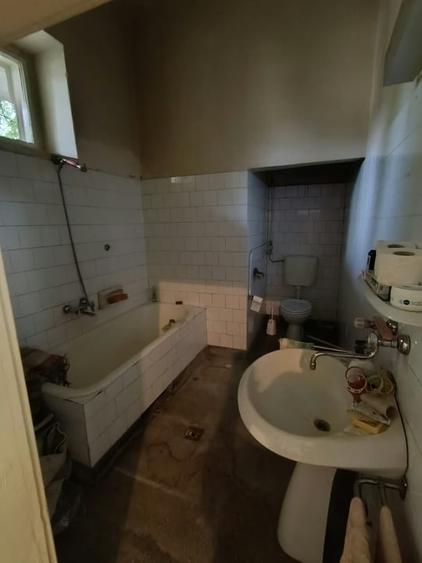 Casă individuală cu 5 camere cu Canalizare în Orașul Vechi