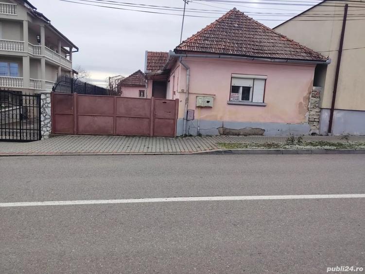 Casă cu 3 camere în Central