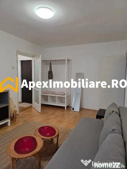 Apartament cu 2 camere semidecomandat în Vatra Luminoasă