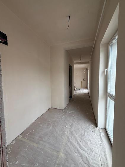 Apartament cu 2 camere semidecomandat în Florești