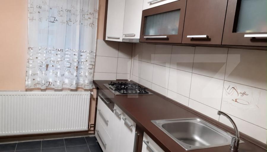 Apartament cu 2 camere decomandat în Micro 17