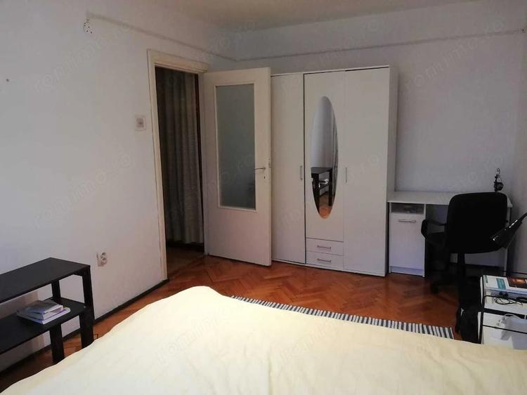 Apartament cu 2 camere semidecomandat în Spitalul Județean