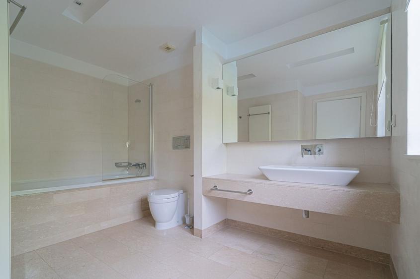 Casă individuală cu 9 camere cu Piscina în Pipera