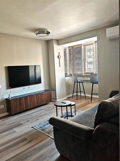 Apartament cu 2 camere semidecomandat în Universitate