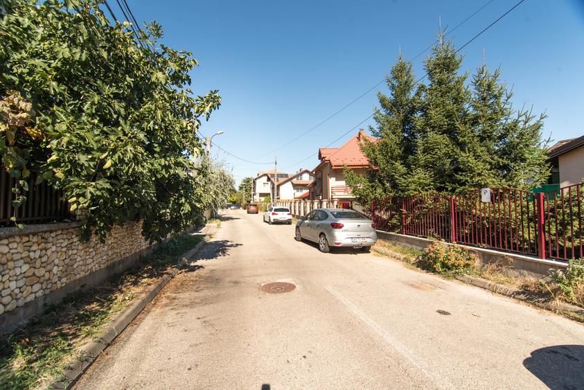 Casă individuală cu 4 camere cu Canalizare în Exercițiu