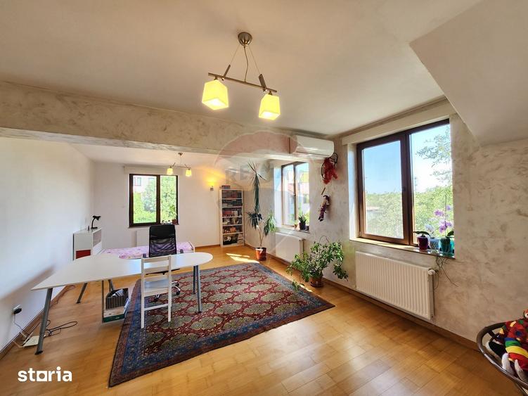Casă cu 4 camere cu Teren 360 Mp în Străulești