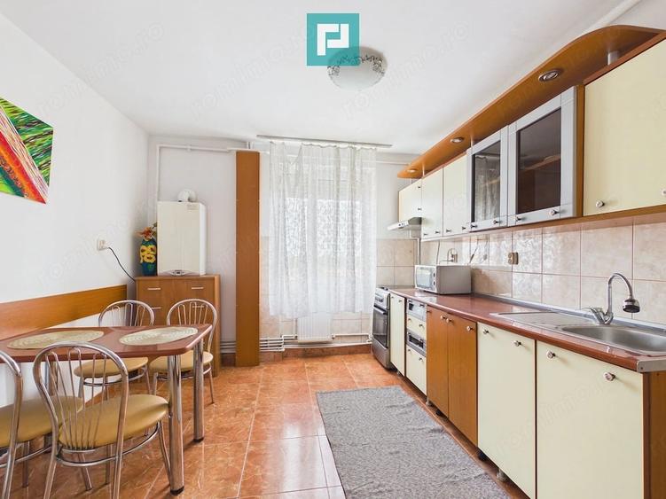 Apartament cu 3 camere decomandat în Ultracentral