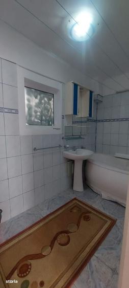 Casă cu 4 camere cu Teren 500 Mp în Stadion