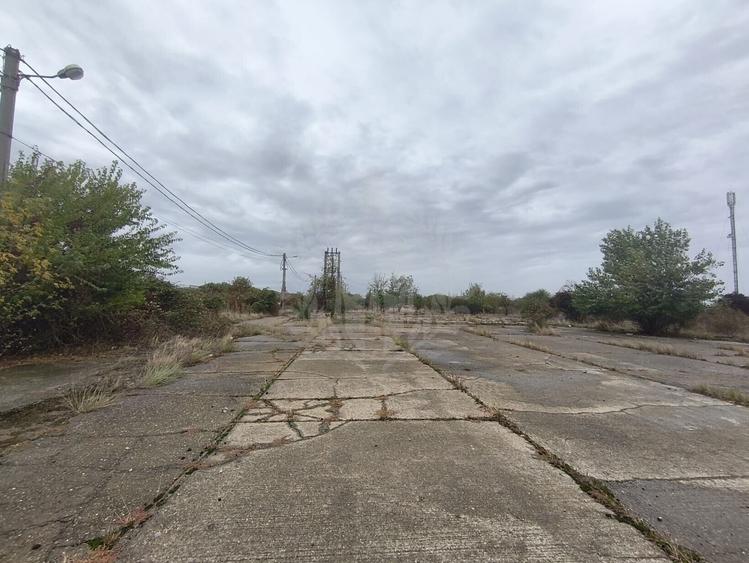 Teren Construcții intravilan de 45500 mp, în Albert