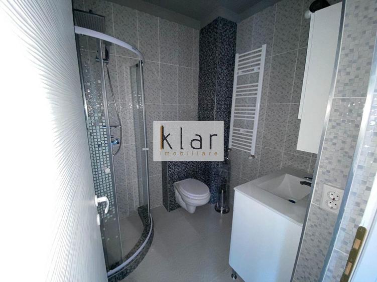 Apartament cu 3 camere semidecomandat, mobilat în Bulgaria