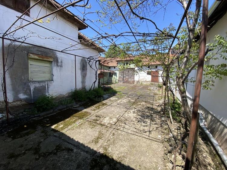 Casă cu 4 camere în Valea de Jos