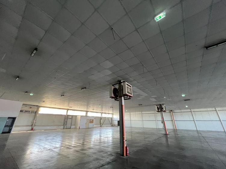 Spațiu industrial, de 1,423 mp, în Exterior Est