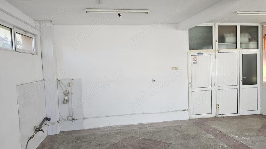Spațiu comercial, de 50 mp, în Central
