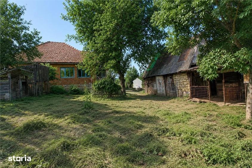 Casă cu 3 camere cu Canalizare în Șoimeni