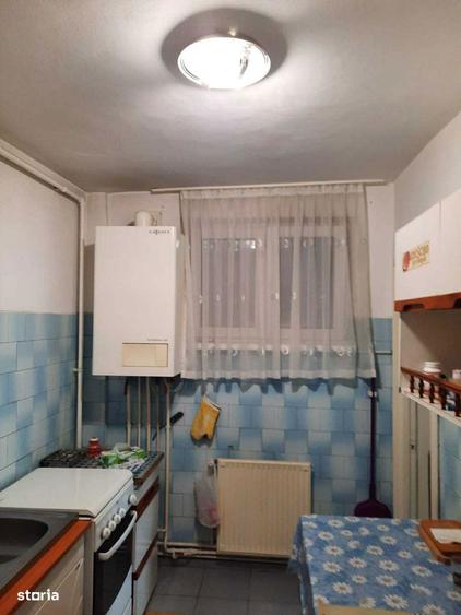 Apartament cu 3 camere decomandat în Astra — fotografia 2